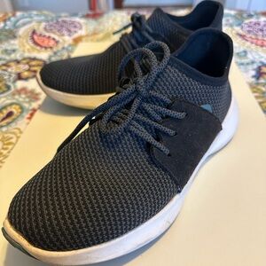 Vessi Everyday Classic Women’s Black & Gray Sneakers Sz 8